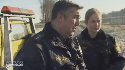 Achtung Kontrolle: Handy am Steuer und Rechtsüberholer – Provida Augsburg