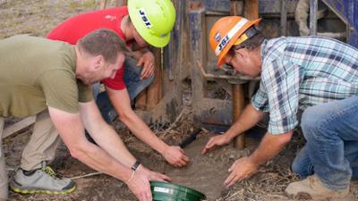 Beyond Oak Island - Die Schatzsucher auf geheimer Mission: Staffel 2 Folge 2 Historische Flusswracks