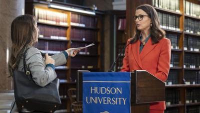 Blue Bloods - Crime Scene New York: Staffel 13 Folge 16 Die nackte Wahrheit