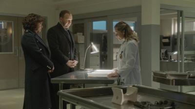 Blue Bloods - Crime Scene New York: Staffel 14 Folge 7 In den Seilen