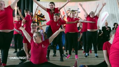 CHALLENGE: Mit Audiodeskription - Die Inklusion der Konfettis