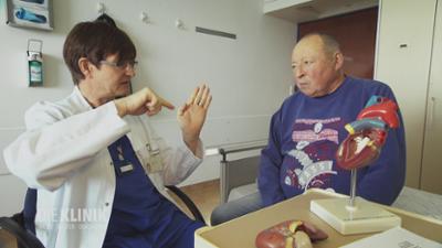 Die Klinik - Ärzte, Helfer, Diagnosen: Schwierige OP in mehreren Schritten am offenen Herzen Die Klinik - Ärzte, Helfer, Diagnosen: Schwierige OP in mehreren Schritten am offenen Herzen