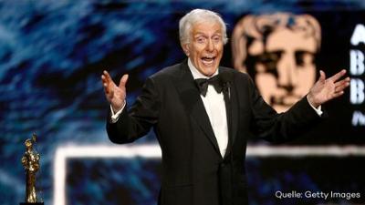 News & Trends: "Mary Poppins"-Schornsteinfeger Dick van Dyke wird 95 News & Trends: "Mary Poppins"-Schornsteinfeger Dick van Dyke wird 95