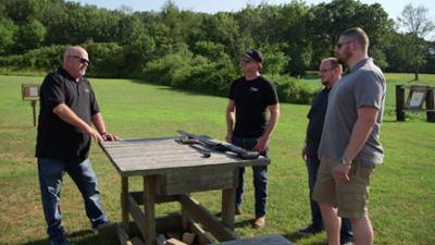 Pawn Stars: Spritztour durch Amerika: Staffel 1 Folge 4 Zeitreise nach Valley Forge Pawn Stars: Spritztour durch Amerika: Staffel 1 Folge 4 Zeitreise nach Valley Forge