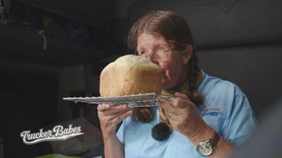 Trucker Babes - 400 PS in Frauenhand: Truck Stop Bakery: Uschi bringt deutschen Brotduft auf Amerikas Highways