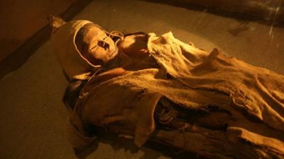 Unerklärliche Phänomene - Ancient Aliens: Staffel 9 Folge 10 Das geheime Reich