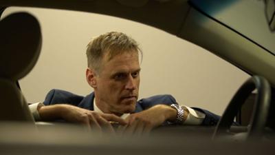 Unglaubliche Aufnahmen - Strange Evidence: Staffel 2 Folge 9 Knochenhart wie ein Superheld