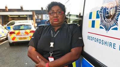 Vorläufig festgenommen - 24 Stunden in Gewahrsam: Staffel 2 Folge 3 Zerstörerische Liebe