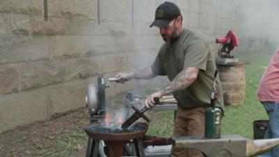 Wettkampf der Waffenschmiede: Staffel 4 Folge 28 Die Streitaxt