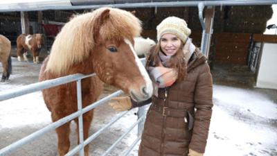 Anna, Nina, Pia und die Haustiere: Islandpferd