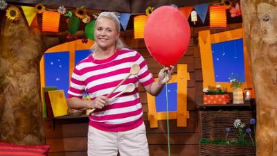 Baumhaus: Luftballon-Spiel für Regentage