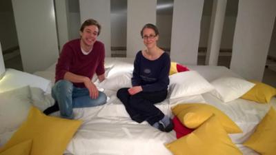 Checker Reportagen: Der Schlaf-und-Schnarch-Check