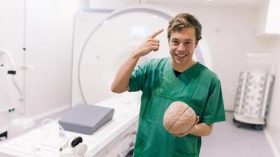 Checker Reportagen: Der Body-Check
