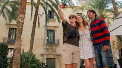 Die WG: 8. Sightseeing, Shopping, BBQ