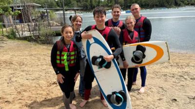 Die WG: Die Allstars auf der Welle