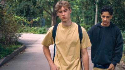 ECHT friends: 29. Knock Out