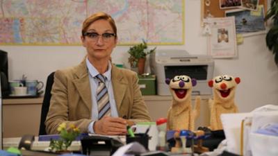 Ein Fall für die Erdmännchen: Die Schwester hinter Gittern