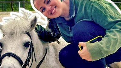 KiKA LIVE: Schafft es Sarah ins Ponyteam?