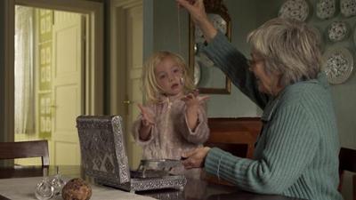 Mara besucht ihre Oma: Die Anhänger-Kette