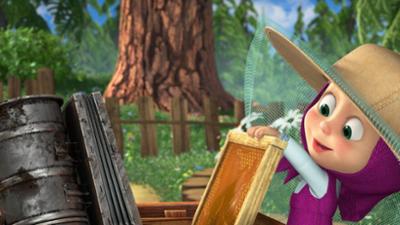 Mascha und der Bär: Bienenalarm Mascha und der Bär: Bienenalarm