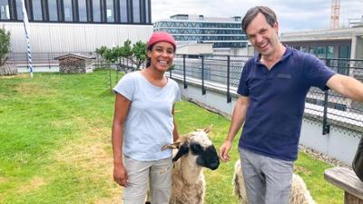 Pia und die wilde Natur: Wer schnuckelt in der Heide?