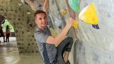 PUR+: Eric bezwingt die Wand