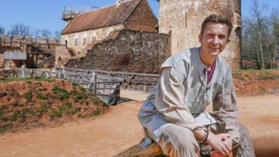PUR+: Eric greift die Burg an