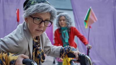 Schloss Einstein: 1047. Es wird Ernst