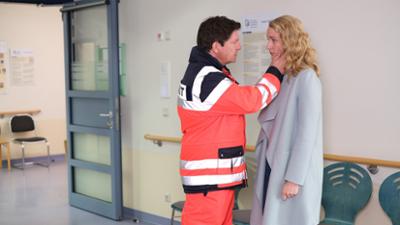 Familie Dr. Kleist: Folge 113: Weil wir uns lieben (S08/E16)