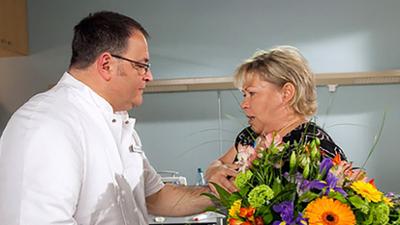 In aller Freundschaft: Folge 447: Verratene Herzen (S12/E30)