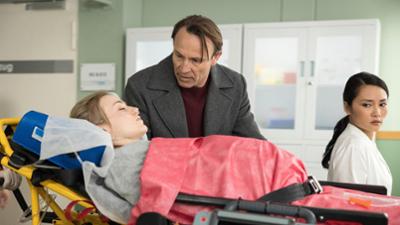 In aller Freundschaft: Folge 944: Riss in der Welt (S24/E23)