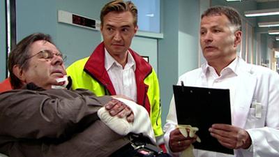 In aller Freundschaft: Folge 497: Einer trage des anderen Last (S13/E38)