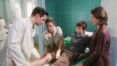 In aller Freundschaft: Folge 371: Die inneren Werte (S10/E38)