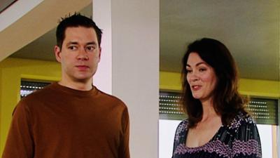 In aller Freundschaft: Folge 378: Wie man sich bettet ... (S11/E02)