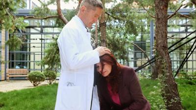 In aller Freundschaft: Folge 878: Was sich neckt ... (S22/E41)