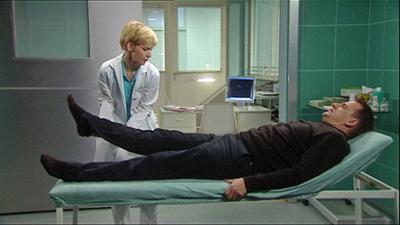 In aller Freundschaft: Folge 470: Kopf an Kopf (S13/E11) In aller Freundschaft: Folge 470: Kopf an Kopf (S13/E11)