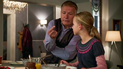 In aller Freundschaft: Folge 796: Das wahre Zuhause (S21/E01)