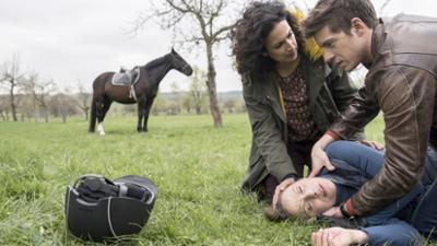 In aller Freundschaft: Folge 110: Liebeslügen (S03/E26) In aller Freundschaft: Folge 110: Liebeslügen (S03/E26)