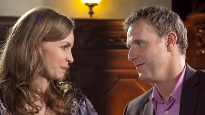 In aller Freundschaft: Folge 439: Liebe ist (k)ein Zufall (S12/E22)