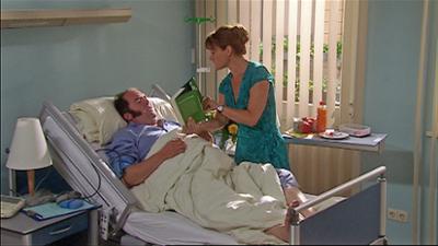 In aller Freundschaft: Folge 481: Eine zweite Chance (S13/E22) In aller Freundschaft: Folge 481: Eine zweite Chance (S13/E22)