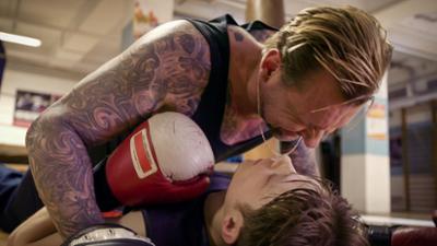 In aller Freundschaft: Folge 727: Aufgewacht (S19/E16)