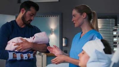 In aller Freundschaft - Die jungen Ärzte: Folge 322: Sicherer Hafen (S08/E28)