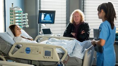 In aller Freundschaft - Die jungen Ärzte: Folge 261: Kampf ohne Sieger (S07/E09)