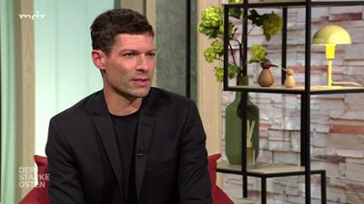 MDR um 4: Gäste zum Kaffee: Ronen Steinke, Journalist, Jurist & Autor