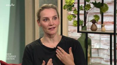 MDR um 4: Gäste zum Kaffee: Schaupielerin Jana Klinge