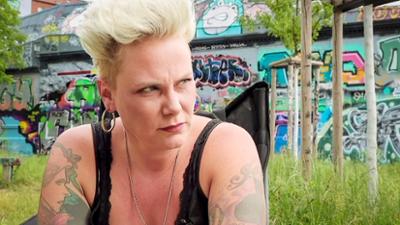 Nicht gesellschaftsfähig: Alltag mit psychischen Belastungen (2/2)