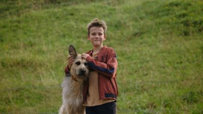 Racko - Ein Hund für alle Fälle: Folge 1: Unerwarteter Besuch (S01/E01)