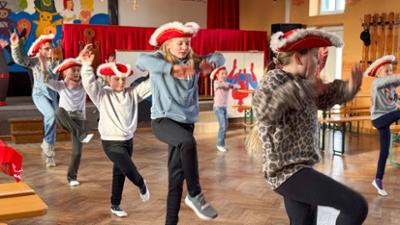 Unser Dorf hat Wochenende: Prießnitz