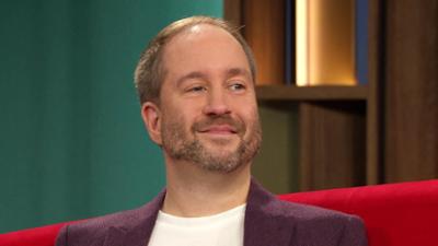 DAS! Rote Sofa: Hornist Felix Klieser auf dem Roten Sofa