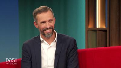 DAS! Rote Sofa: ARD-Vorsitzender Florian Hager auf dem Roten Sofa